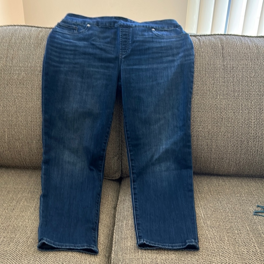 Chico’s jeggings ankle size 1.5 (10-12)).petite.